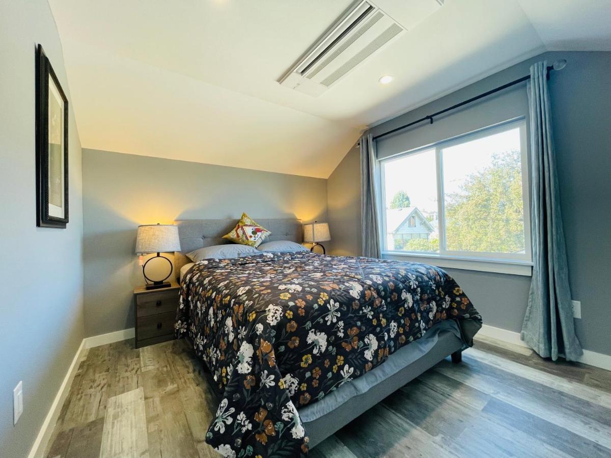 Green Lake 1St Line Home B With Central Air Conditioners Seattle Eksteriør bilde