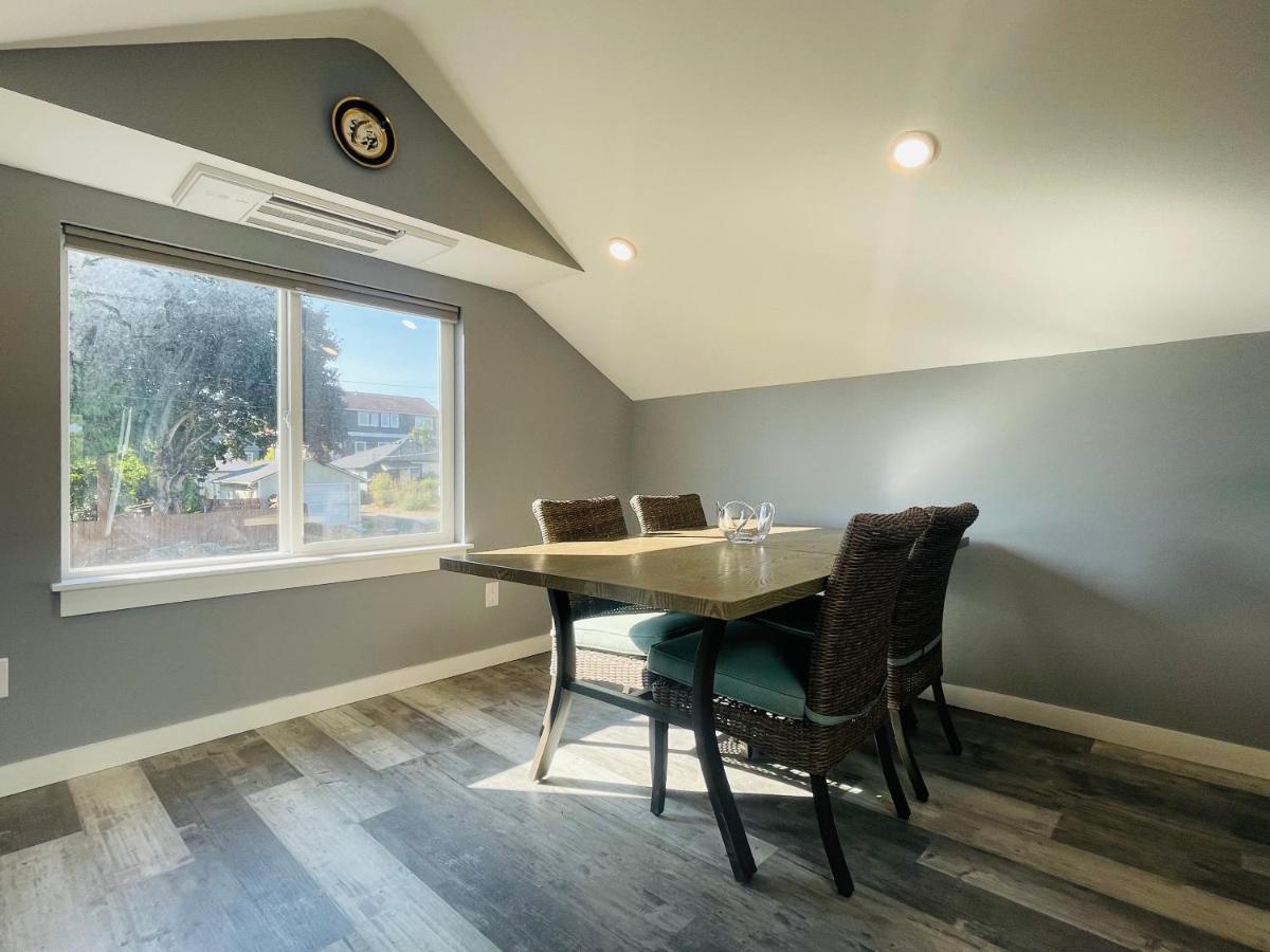 Green Lake 1St Line Home B With Central Air Conditioners Seattle Eksteriør bilde
